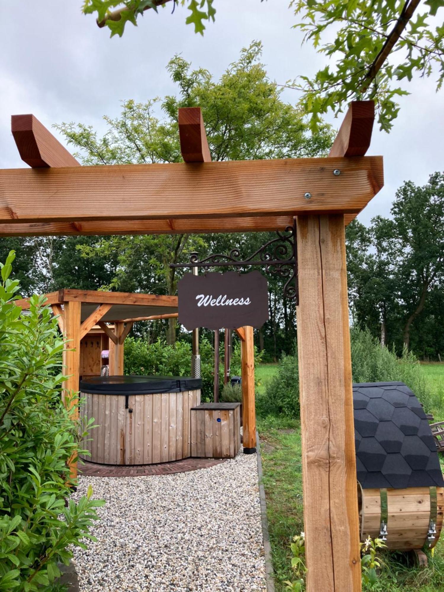 Bed & Breakfast Hoeve Happiness - Ontbijt Inbegrepen - Wellness Aanwezig Voorthuizen Dış mekan fotoğraf