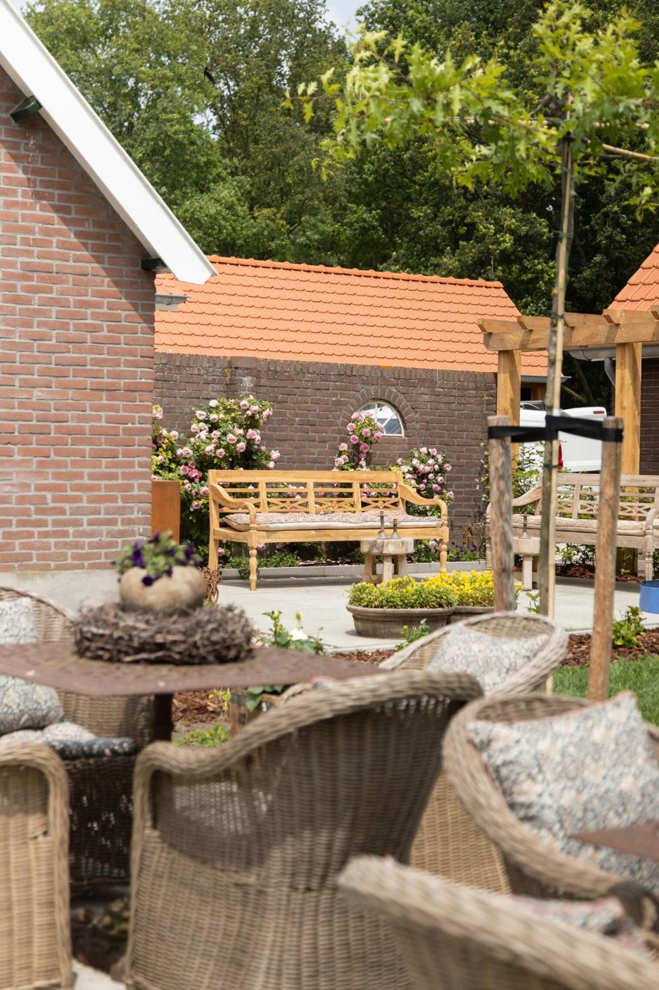 Bed & Breakfast Hoeve Happiness - Ontbijt Inbegrepen - Wellness Aanwezig Voorthuizen Dış mekan fotoğraf