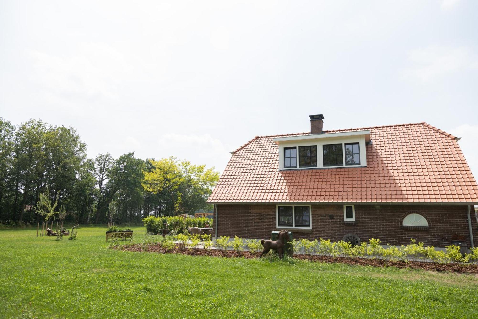 Bed & Breakfast Hoeve Happiness - Ontbijt Inbegrepen - Wellness Aanwezig Voorthuizen Dış mekan fotoğraf