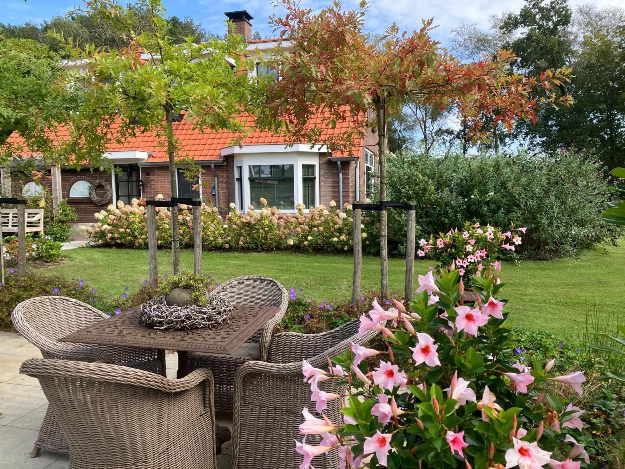 Bed & Breakfast Hoeve Happiness - Ontbijt Inbegrepen - Wellness Aanwezig Voorthuizen Dış mekan fotoğraf